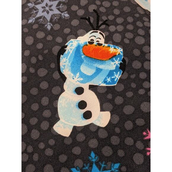 3XL Disney Frozen Scrub Top Womens Gray Olaf Funny Ice Print V Neck Uniform New - Picture 4 of 5